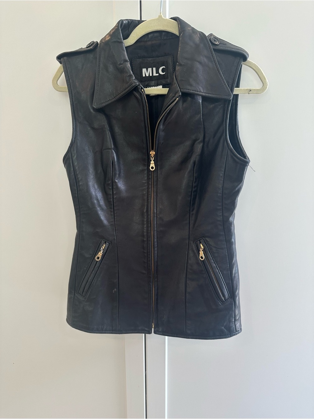 Vintage leather Women's Black Leather Zip Vest